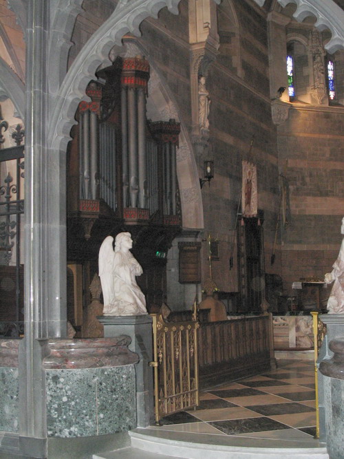 chancel2